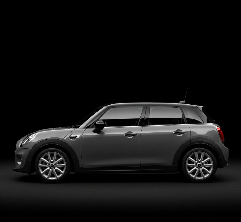 Generacja F55/F56 od 2013