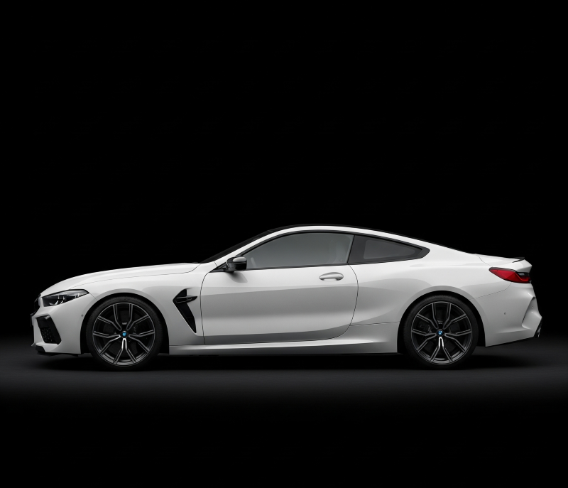 BMW serii M8